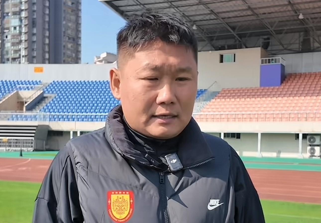 开云体育官网-刘建业谈目标：希望在立足中超的基础上，有更多年轻人站出来